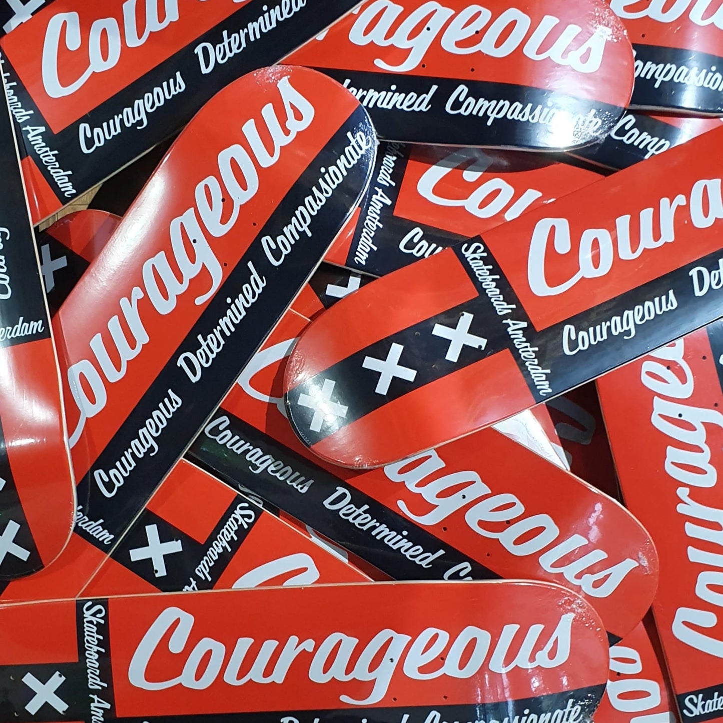 IO SKATEBOARDS AMSTERDAM COURAGEOUS 8.0 COMPLETE W/ELEMENT TRUCKS AND WHEELS